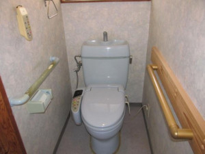米子市旗ヶ崎、中古一戸建てのトイレ画像です