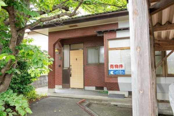 米子市旗ヶ崎、中古一戸建ての外観画像です