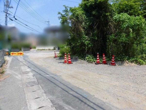 境港市外江町、土地の前面道路を含む現地写真画像です
