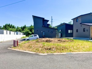 岩美郡岩美町大字大谷、土地の前面道路を含む現地写真画像です