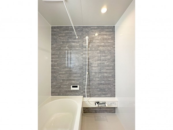 松江市法吉町、新築一戸建ての風呂画像です