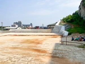 松江市西川津町、土地の前面道路を含む現地写真画像です