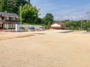 松江市西川津町、土地の前面道路を含む現地写真画像です