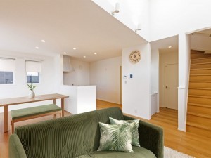 鳥取市浜坂、新築一戸建ての居間画像です