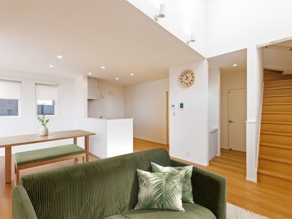 鳥取市浜坂、新築一戸建ての居間画像です