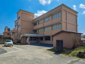 境港市上道町、土地の中学校画像です