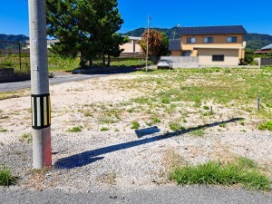 境港市上道町、土地の前面道路を含む現地写真画像です