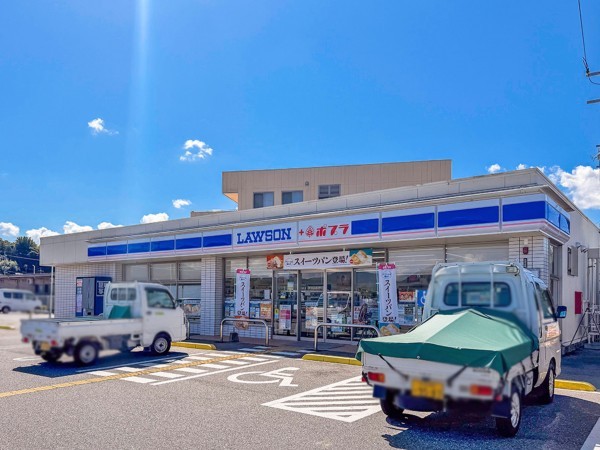 西伯郡伯耆町岸本、土地のコンビニ画像です