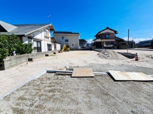 米子市旗ヶ崎、土地の前面道路を含む現地写真画像です