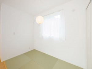 鳥取市南吉方、新築一戸建ての居間画像です