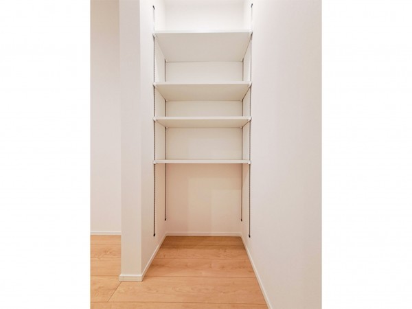 鳥取市南吉方、新築一戸建ての収納画像です