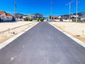 出雲市小山町、土地の前面道路を含む現地写真画像です