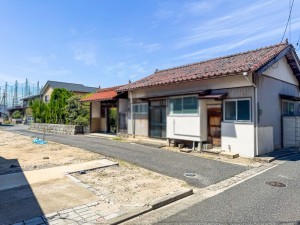 米子市上福原、土地の前面道路を含む現地写真画像です