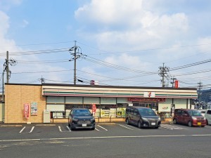 松江市法吉町、新築一戸建てのコンビニ画像です