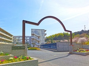 松江市西川津町、新築一戸建ての中学校画像です