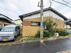 松江市上乃木、土地の前面道路を含む現地写真画像です