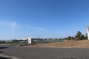 米子市二本木、土地の前面道路を含む現地写真画像です