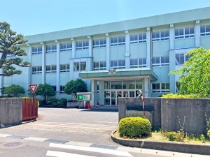 鳥取市卯垣、新築一戸建ての高校・高専画像です