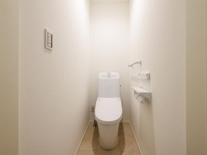 米子市旗ヶ崎、新築一戸建てのトイレ画像です
