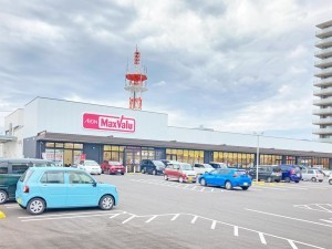 出雲市大津町、新築一戸建てのスーパー画像です