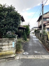 米子市上後藤、土地の前面道路を含む現地写真画像です