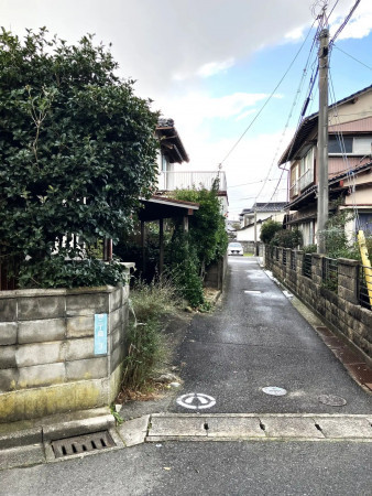 米子市上後藤、土地の前面道路を含む現地写真画像です