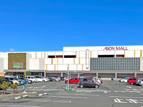 米子市尾高、新築一戸建てのショッピングセンター画像です