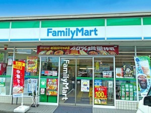 鳥取市吉成南町、新築一戸建てのコンビニ画像です