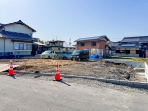 米子市、土地の前面道路を含む現地写真画像です