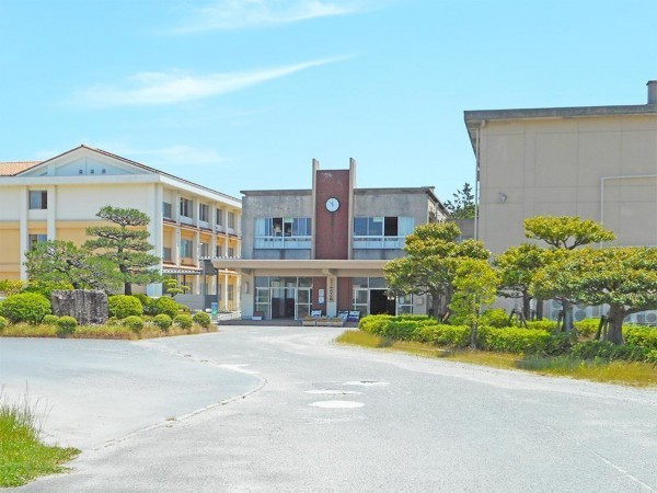 米子市、土地の中学校画像です