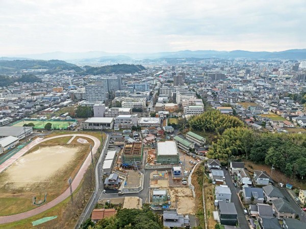松江市西川津町、土地の前面道路を含む現地写真画像です