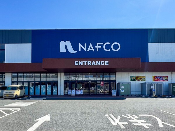 鳥取市岩倉、新築一戸建てのホームセンター画像です