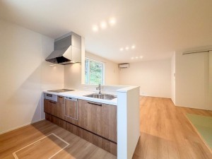 松江市東出雲町揖屋、新築一戸建てのキッチン画像です