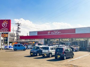 八頭郡八頭町、新築一戸建てのホームセンター画像です