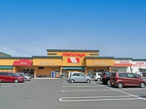 松江市上乃木、新築一戸建てのスーパー画像です