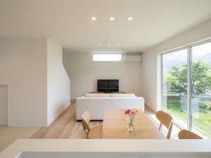 出雲市小山町、新築一戸建ての居間画像です