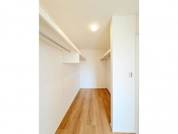 出雲市小山町、新築一戸建ての収納画像です