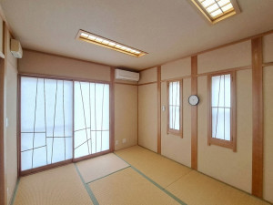 松江市東持田町、中古一戸建ての寝室画像です