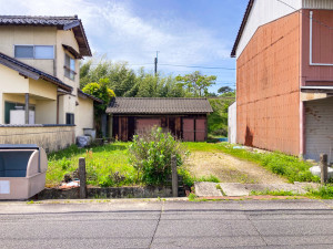 出雲市斐川町直江、土地の前面道路を含む現地写真画像です