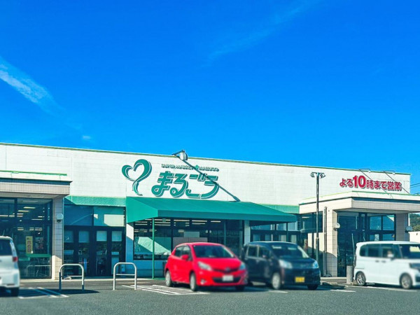倉吉市、新築一戸建てのスーパー画像です