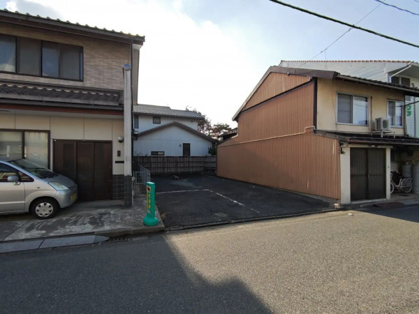 米子市糀町、土地の前面道路を含む現地写真画像です