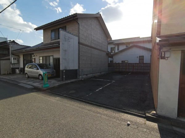 米子市糀町、土地の前面道路を含む現地写真画像です