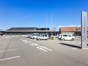 松江市東出雲町揖屋、土地の図書館画像です