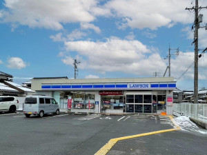 鳥取市賀露町南、新築一戸建てのコンビニ画像です