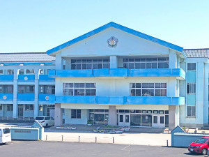 鳥取市賀露町南、新築一戸建ての小学校画像です