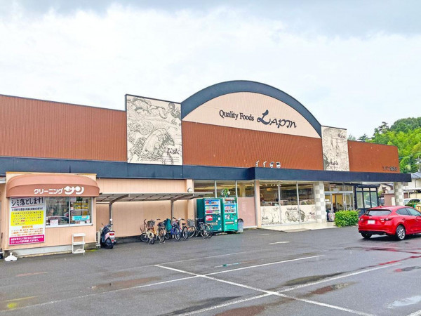 松江市法吉町、土地のスーパー画像です