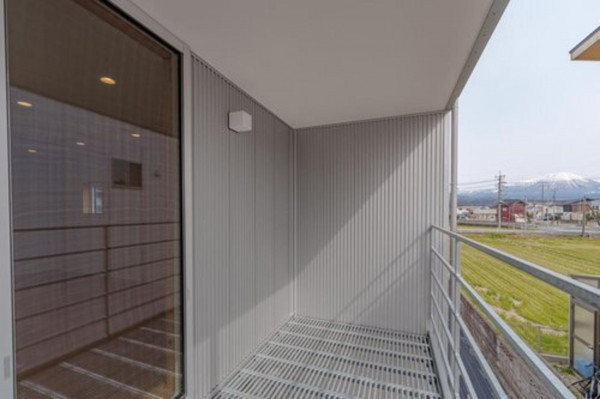 米子市淀江町佐陀、新築一戸建てのバルコニー画像です
