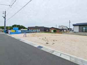 米子市上福原、土地の前面道路を含む現地写真画像です