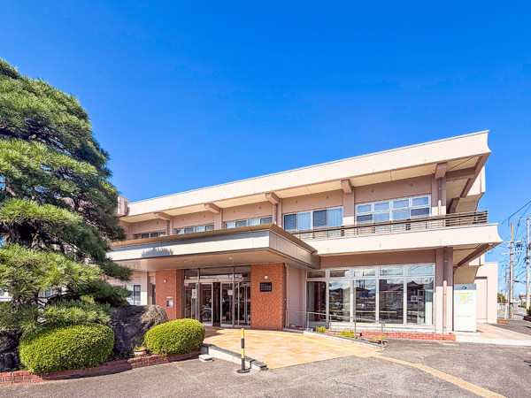 西伯郡伯耆町、土地の図書館画像です