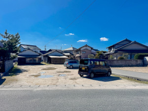 米子市中島、土地の前面道路を含む現地写真画像です